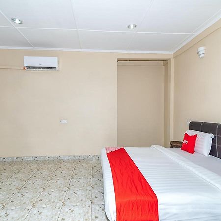 Oyo 89932 Dd Homestay Kota Kinabalu Buitenkant foto