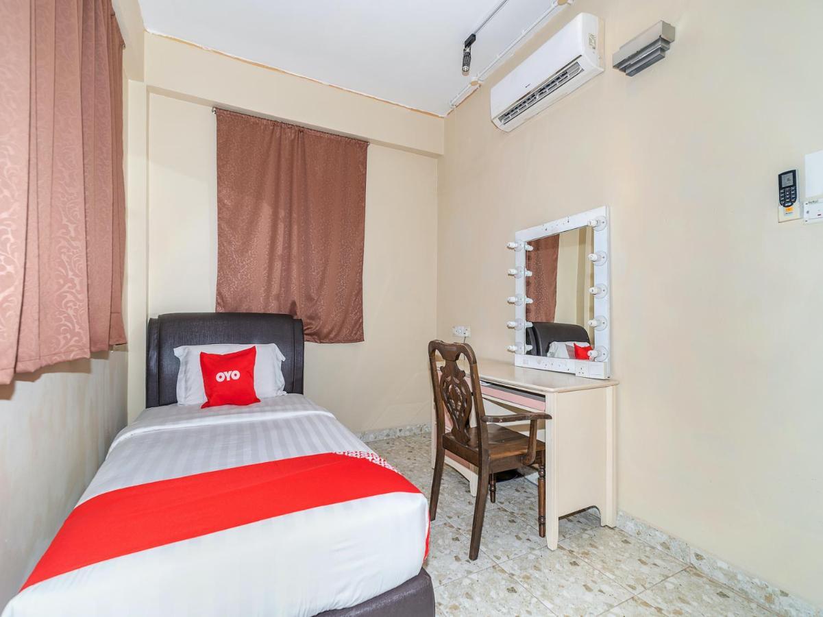 Oyo 89932 Dd Homestay Kota Kinabalu Buitenkant foto