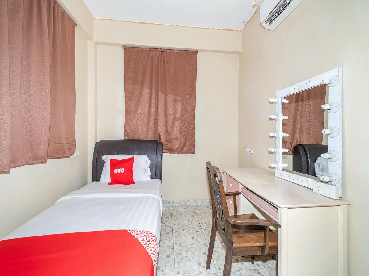 Oyo 89932 Dd Homestay Kota Kinabalu Buitenkant foto